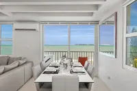 Amapola SeaSide Beach Front Apartment