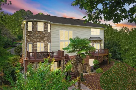 Lakeside Landing by AvantStay Private Dock