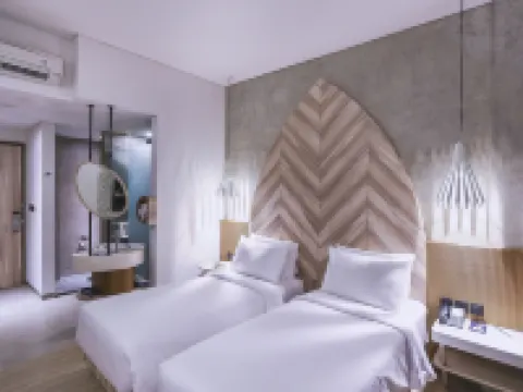 Marc Hotel Gili Trawangan Hotels near Surf Point Bongkas