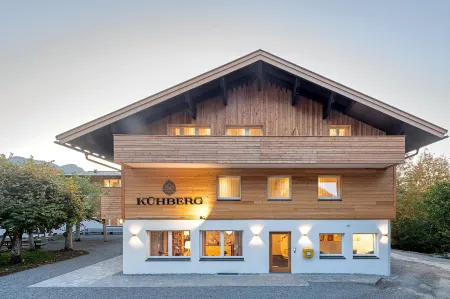 Hotel Kühberg Отели рядом с достопримечательностью «Erdinger Arena»