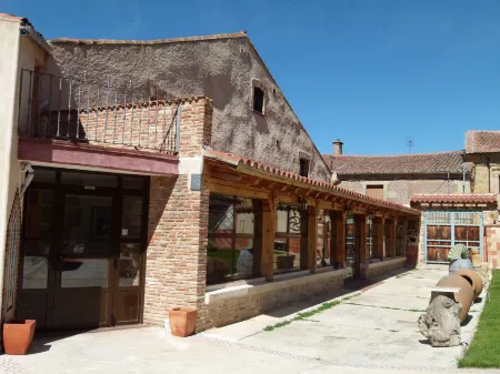 Hotel Rural El Perdigón Отели в г. Villanueva de Campean