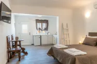 Eleni's Village Suites Hotels in Klouvas
