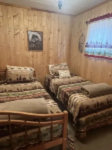 Cozy Cedar Mountain Cabin near lakes and National Parks