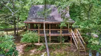 Wood-Burning Fireplace and Toccoa River Views - Enchanting Cozy Haven