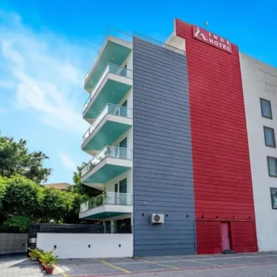 Inde Hotel Golf Course Extension, Gurgaon Hotels near Vatika Business Centre & Co-working Spaces