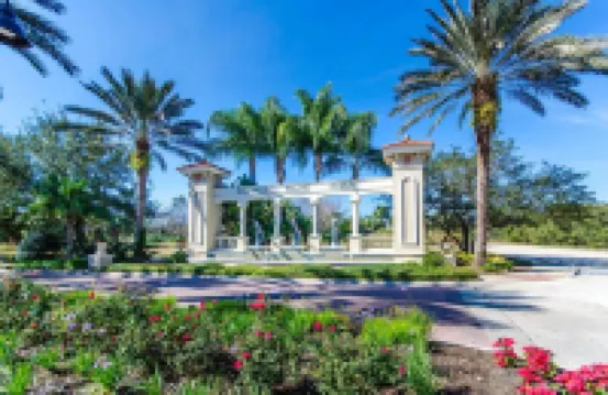 Remodeled 7 Bedroom Retreat Near Disney World