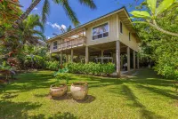 Ocean Views and Steps to Tunnels Beach - Stunning Coastal Haven Hotel in zona Wai`oli Hui`ia Church