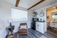 Rooftop Deck and Upscale Amenities - Charming Unique Hideaway Hotels in Brewster County