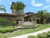 Spacious Balcony and Community Pool - Charming Family Haven Hotels in Polk County