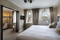Castle Hotel Windsor Hotels in Old Windsor