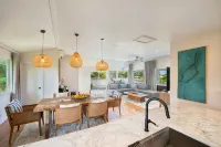 Hihimanu House