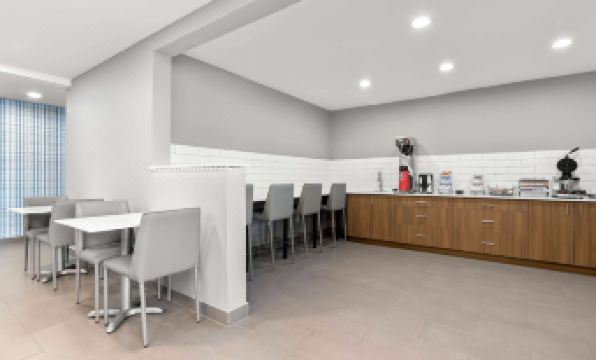 Microtel Inn & Suites by Wyndham Tulsa / Catoosa Route 66