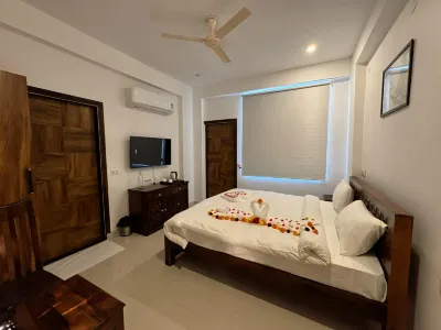 Mayoor Hotel Hotels near Mansa Mata Temple, Khoh-Manaksas
