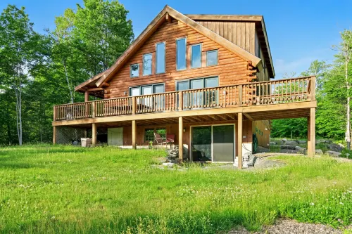 Private Franconia Log Cabin