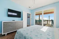 Beachfront Access and Stunning Views - Luxurious Coastal Paradise