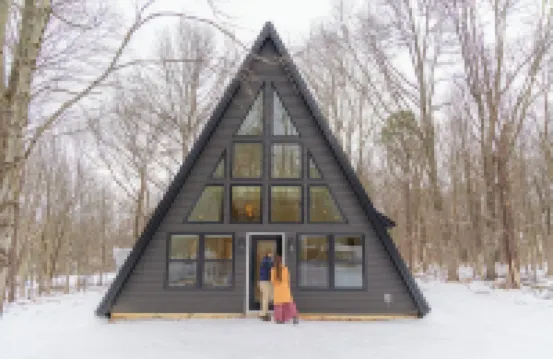 Cozy Modern A-Frame with Hot tub, Fireplace, soak tub & Games