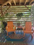 Secret garden retreat 3 minutes from the beach in the heart of Duck!
