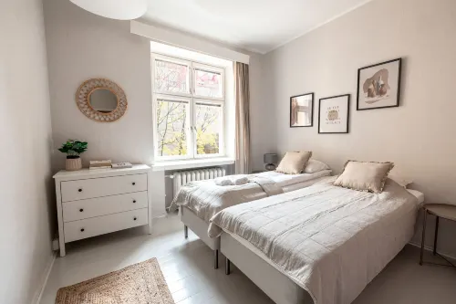 2Ndhomes Bright & Spacious 5Br Apartment - Homestays
