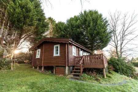 Two Bed Log Cabin in the Mountains Отели в г. Blaenau Ffestiniog