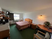 Red BUD Country Inn Hotel di 