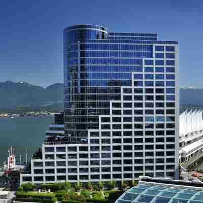 Fairmont Waterfront Hotel Exterior