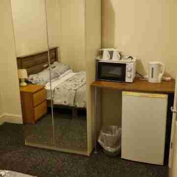 Shamrock Guest House Rooms