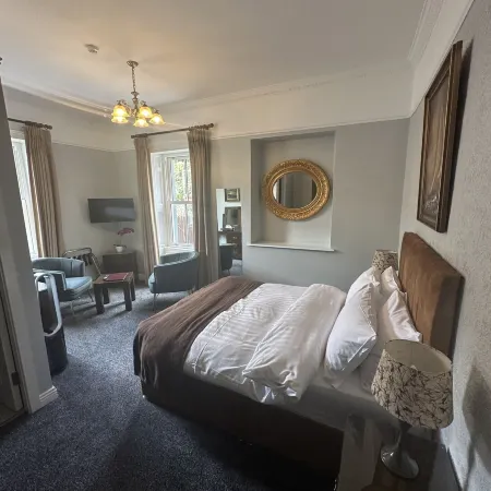Long Quay House