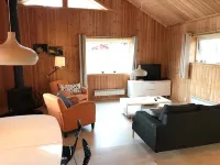 Ski, Sauna, and Scandinavian Serenity Chalet - Homestays