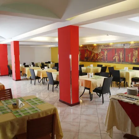 Hotel Diana