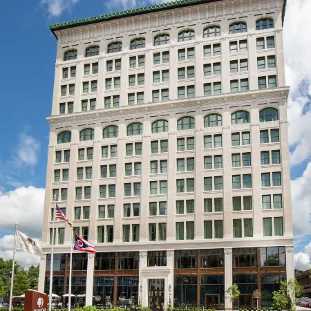 DoubleTree by Hilton Youngstown Downtown