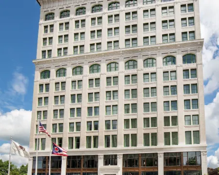 DoubleTree by Hilton Youngstown Downtown Hotels in Mahoning County