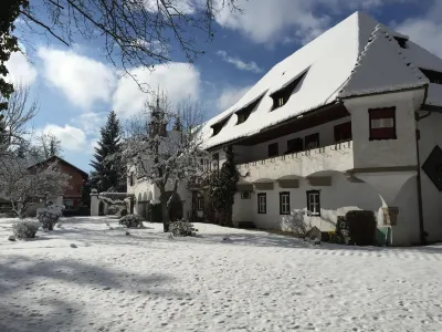 Hotel Schloss Leonstain Hotels in der Nähe von Pyramidenkogel