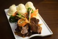 皮亞爾科皇冠酒店 酒店