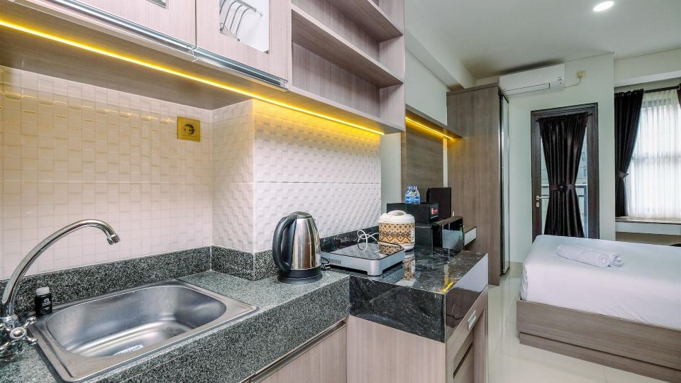 Nice Studio at 7Th Floor Transpark Cibubur Apartment