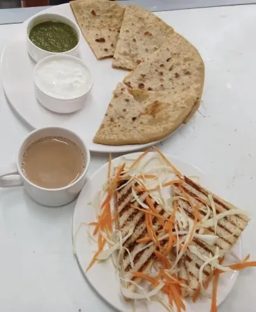 Hotel Pinaka Inn Отели в г. Рендуа Палхэри