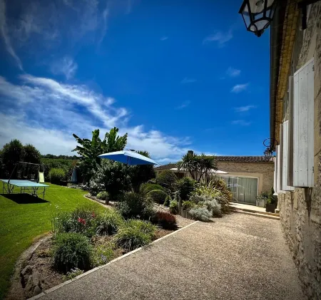 Domaine des Deux rivières - B&B Отели в г. Сигалан