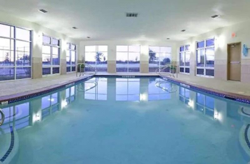 Holiday Inn Express & Suites Cleburne by IHG photo 5