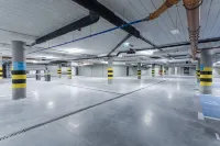Hampton by Hilton Oliwa - parking