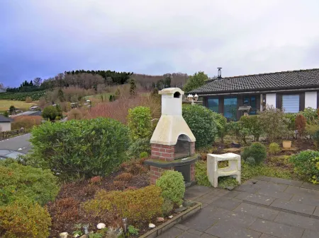 Frisch Renoviertes Ferienhaus in Meschede-Hennesee