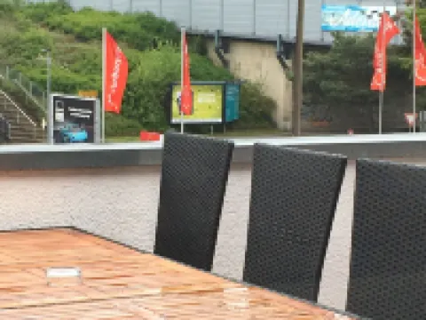 N リングルームズ イグジット ブライトシャイト アーデナウのホテル