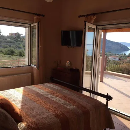 Immaculate 3-Bed House in Ermioni