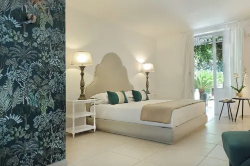 Maison d'Enrì Hotels in Rivabella