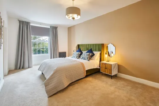 Host & Stay - South View