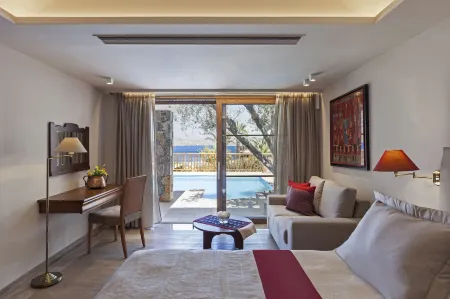 Elounda Mare Relais & Châteaux Hotel