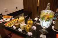 Carlton Plaza Torre - Desayuno