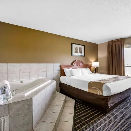 Quality Inn & Suites Sevierville - Pigeon Forge