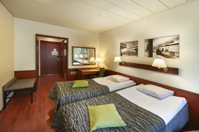 سكانديك بولار Hotels near Arctic Circle Snowmobile park