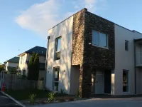 Mcm Motel Christchurch Hotels near Edgeware