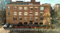 Hotel Ocho Hotels in Dufferin Grove