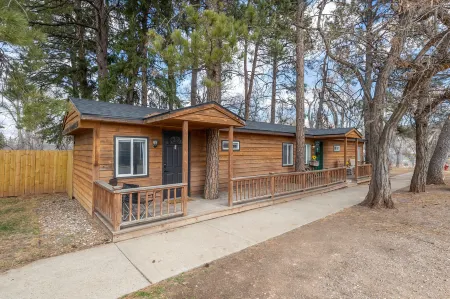 Spearfish Cottages